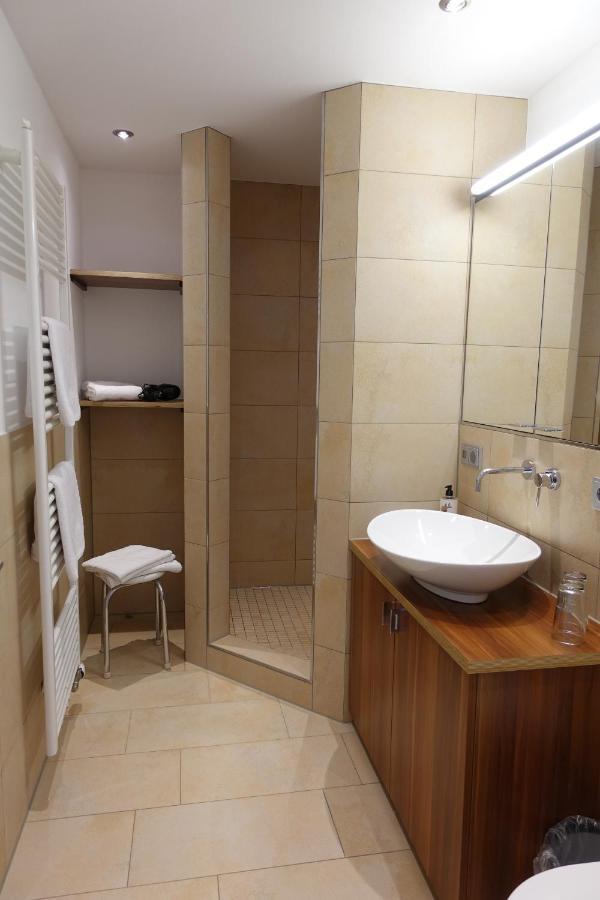 Hotel Zur Sonne Римстинг Экстерьер фото