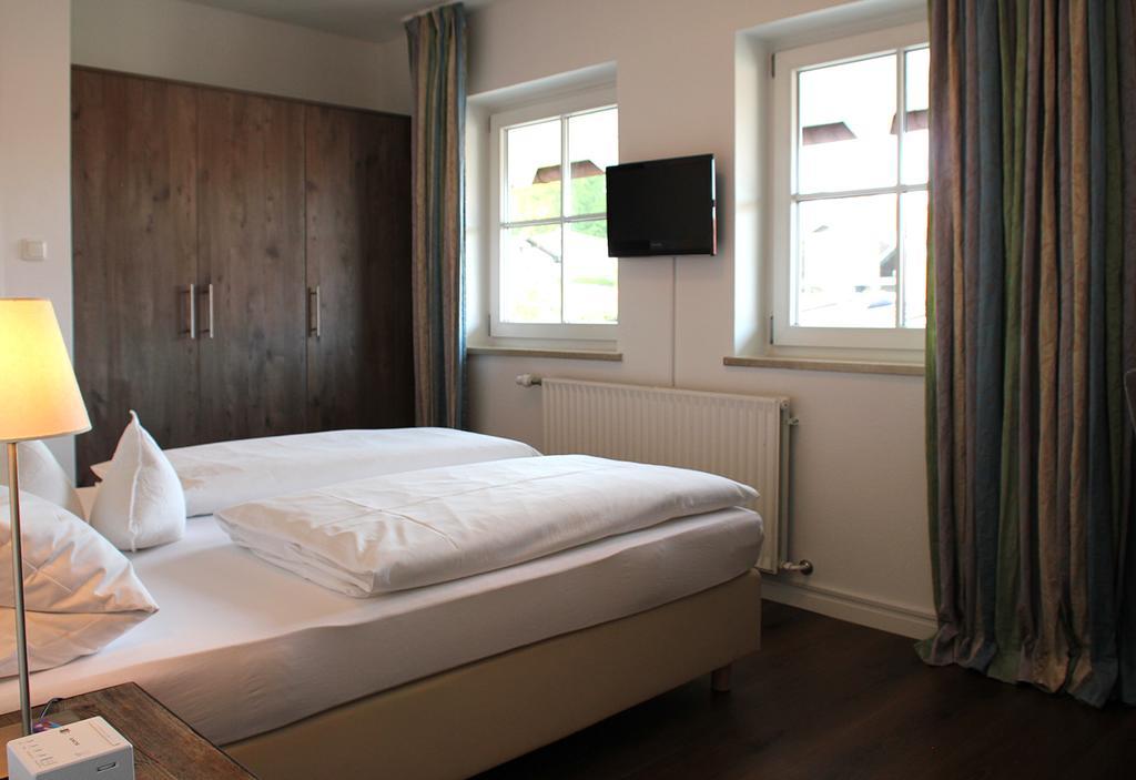 Hotel Zur Sonne Римстинг Экстерьер фото